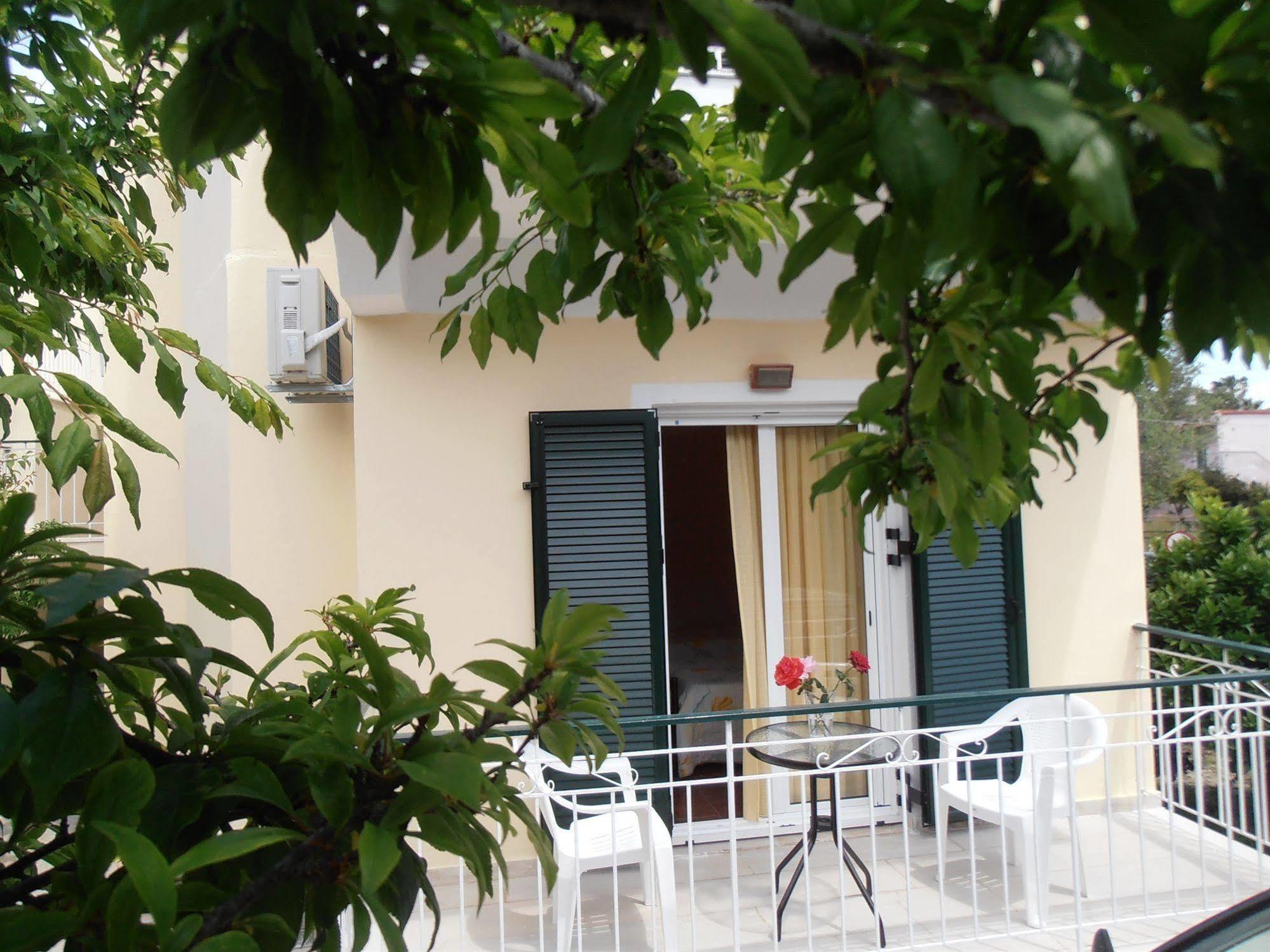Elenas Garden Apartment Kavos